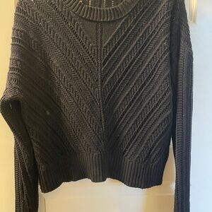 Old Navy Women's Black Crew Neck Sweater